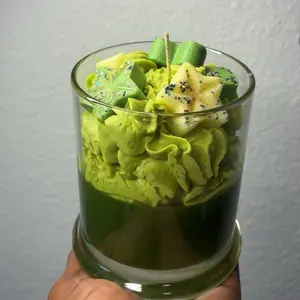 Pineapple and sage candle