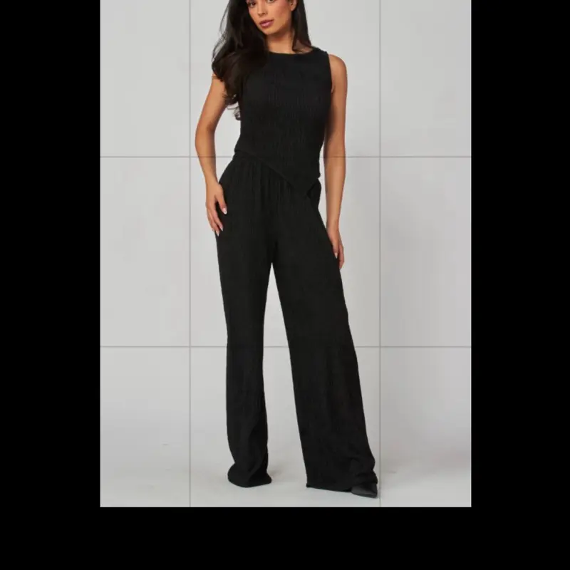 Black Crinkle 2-Piece Lounge Set for Women, Soft Breathable Loungewear for Home Relaxation