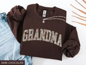 Grandma Sweatshirt, Floral Grandma Sweatshirt, Grandma Crewneck, Grandma Sweater, Gift for Grandma, First Time Grandma Gift, Grandma Floral