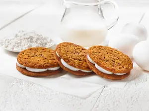 Little Debbie Oatmeal Crème Pies 16.2oz Box – Soft Oatmeal Sandwich Cookies with Cream Filling, Individually Wrapped Treats, 12 Count
