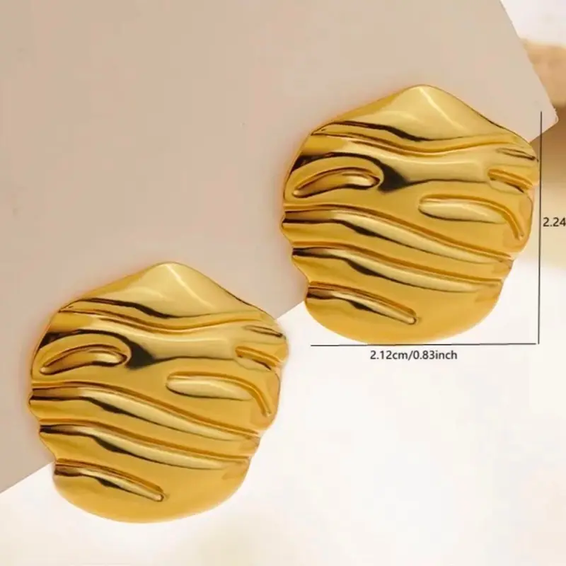 Women’s earrings