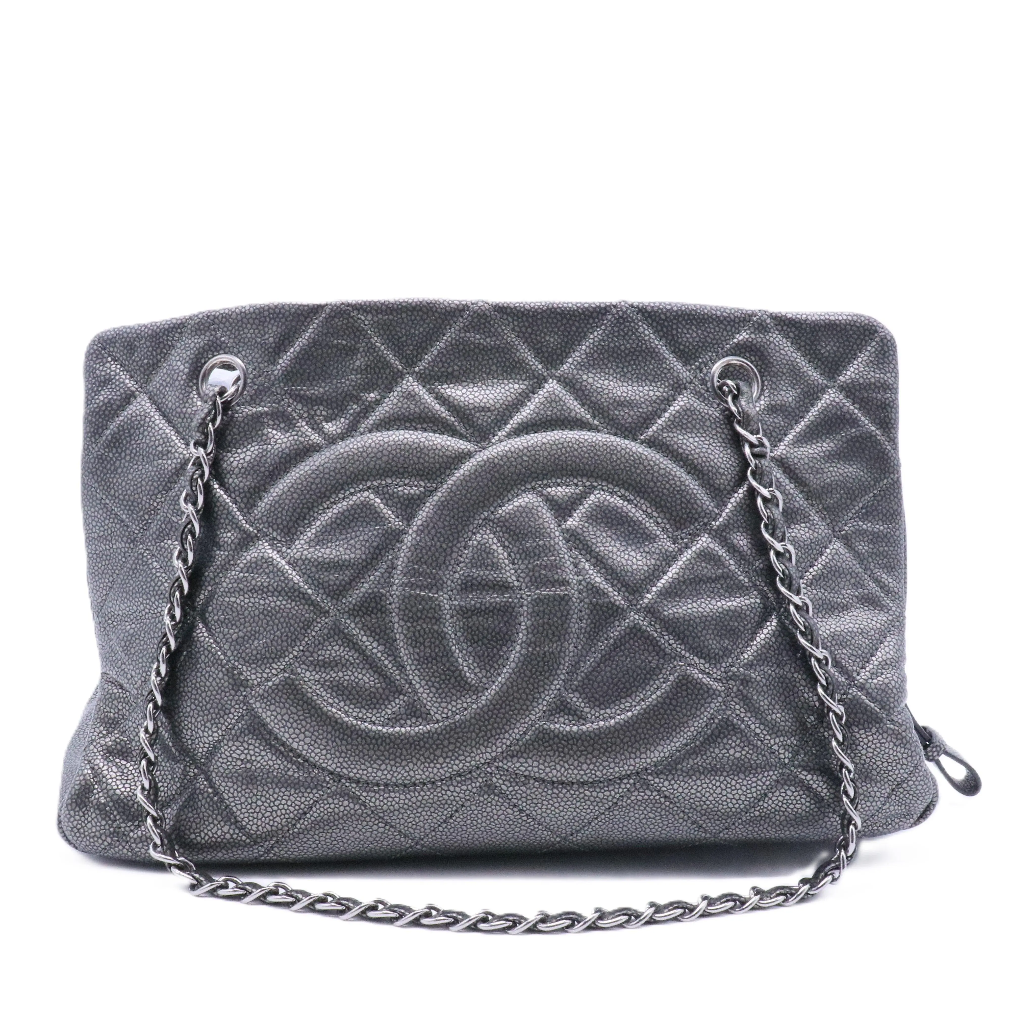 Pre-owned CHANEL Leather Shoulder Bags Timeless CC Shopping Tote Quilted Caviar Medium