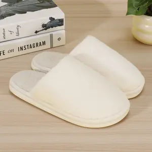 Memory Foam Christmas Cozy Slippers Women's Fuzzy Slip-on Slippers Warm Cozy Soft Lightweight Indoor House Shoes Round Toe EVA Sole Plush Lining