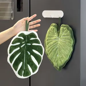 Creative Leaf-Shaped Bathroom Towel, Hangable Absorbent Microfiber Towel, Ideal for Bathroom Dining Kitchen Use