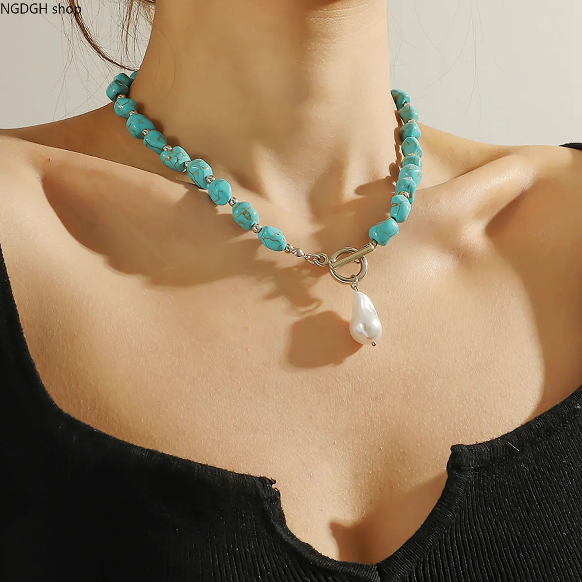 Female Bohemian Turquoise Beaded Choker Necklace with Natural Baroque Pearl Pendant, Silver Toggle Clasp, Ethnic Adjustable Size for Coastal Layering, Retro Elegant Look, Bohemian Look