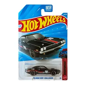 Hot Wheels ‘70 Dodge Hemi Challenger Black 1:64 Diecast Car
