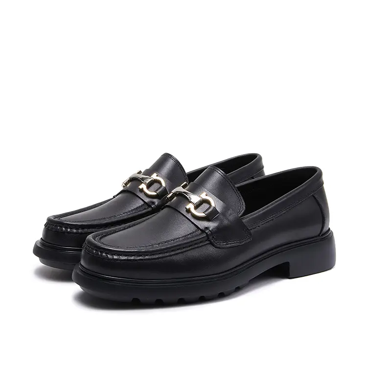 New model horse stud buckle men's shoes - one-piece business casual leather shoes, thick leather sole, loafers, Mocasin shoes, workwear shoes