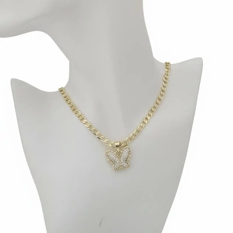 Yoan Jewerly Cadena #250 y dije #019 mariposa Gold plated delicada y elegante Dainty Gold Necklace Gold Plated Chain