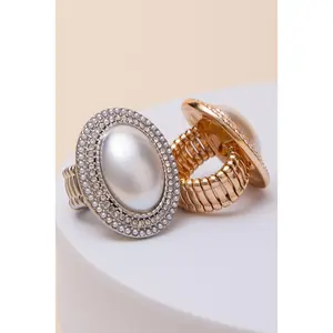 Millie Classic Oval Pearl Stretch Ring with Double Rhinestone