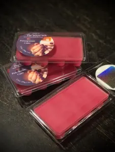 Pomegranate Cider - Wax Melts...Warm, juicy, and perfectly cozy — like mulled cider with a burst of ripe pomegranate.