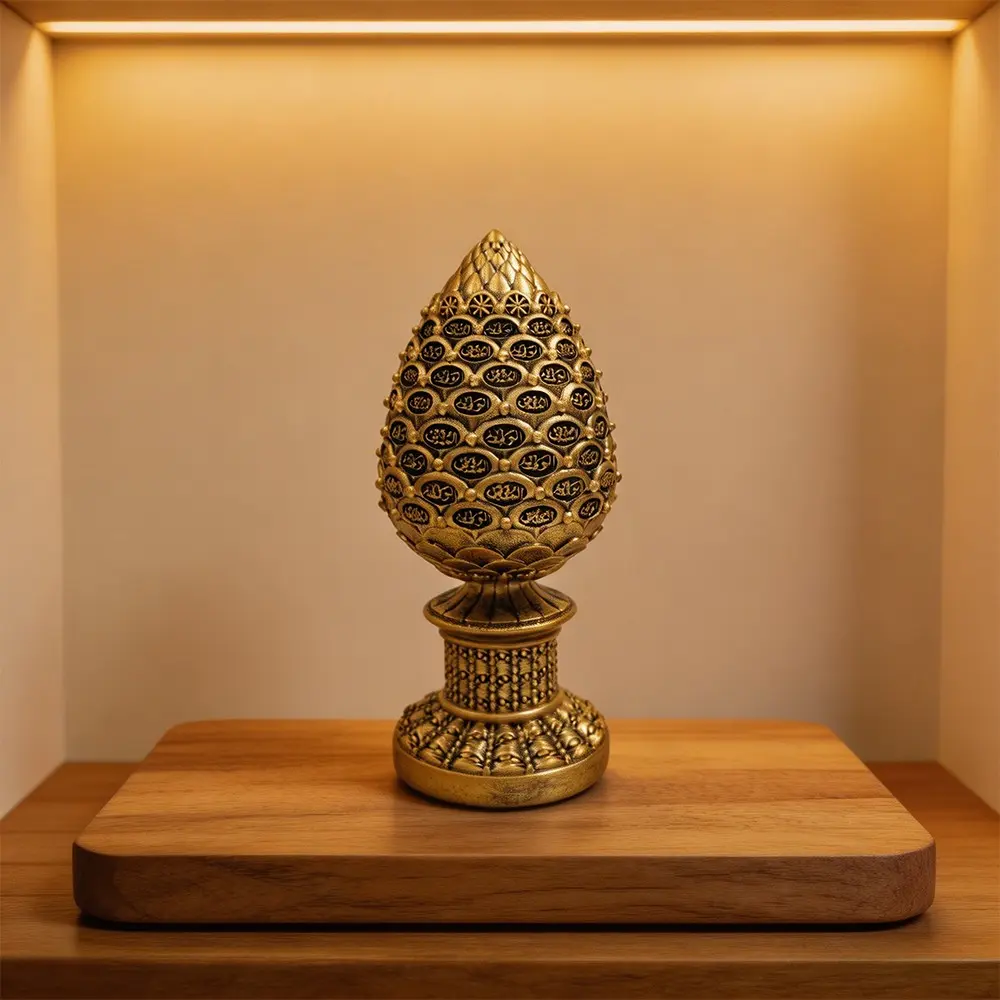 1Pcs Resin Arabian Golden Egg Figurine, Exotic Islamic Style Egg Statue, Retro Middle Eastern Art Ornament, Unique Desktop Tabletop Decoration, Ideal Decor Gift for Muslim Festivals, Religious Decorations, Home Decor and Daily Collection