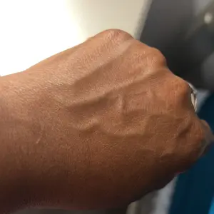 Your Overnight Hand Savior: Wake Up to Noticeably Smoother, Softer Hands