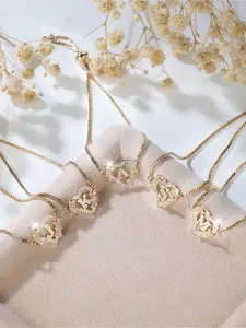 1pc Fashionable Heart-shaped Floral Initial Design Bracelet, Positioning Bead Bracelet, Valentine'S Day Gift, Mother'S Day Gift, Name Bracelet, Initial Letter Inlaid Synthetic Zirconia Bracelet, Suitable For Men And Women To Wear On Festivals, Da