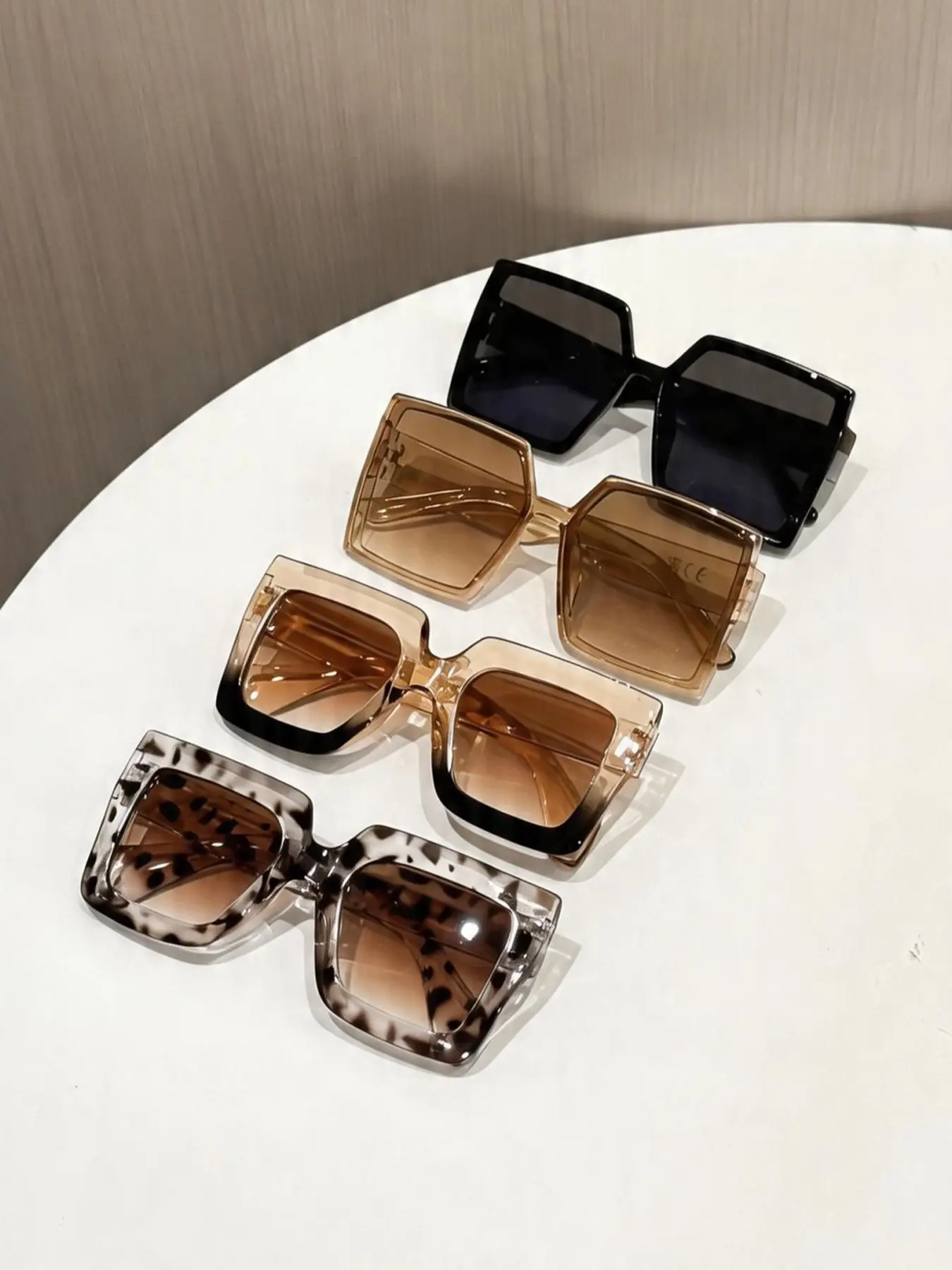 4 Pairs Fashionable Women's Large Frame Sunglasses Set, French Lazy Style, Ideal for Commuting, Camping, Traveling and Daily Wear, Trendy Square Sunglasses, Casual Sunglasses, Square Framed Sunglasses