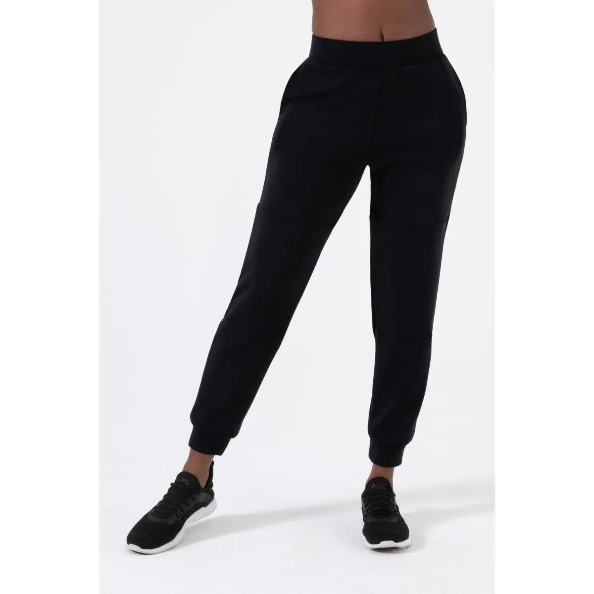 NUX Sleek Jogger