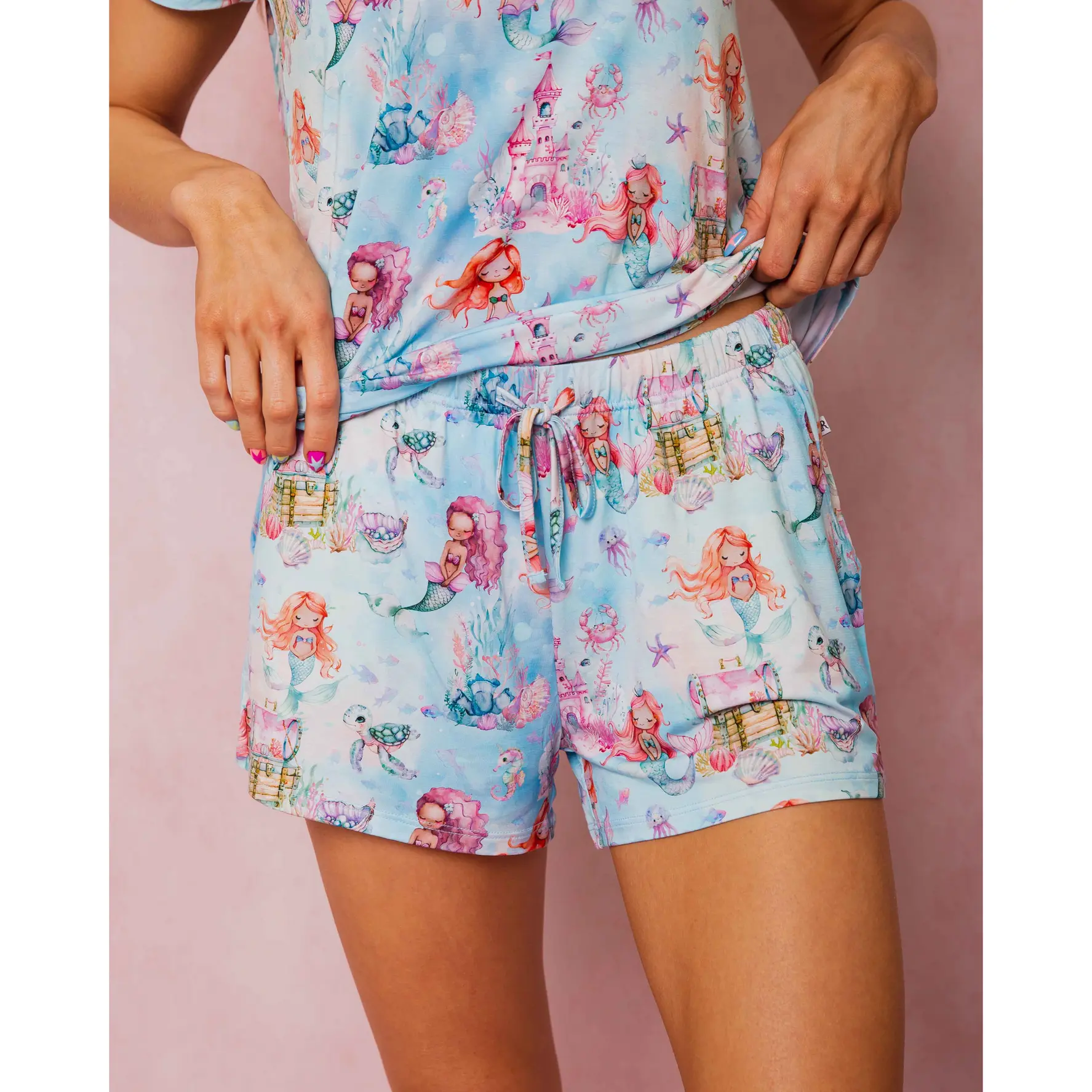 Mermaid to Be Women's Shorts