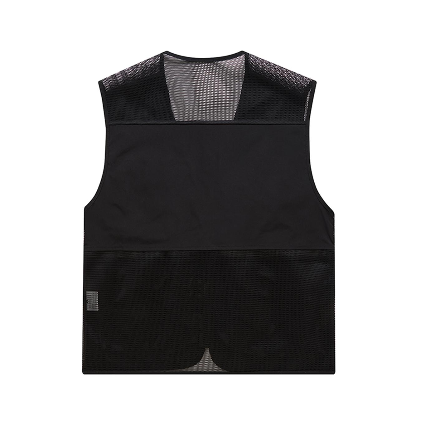 Versatile Mesh-Lined Utility Vest for Men Durable Quick-Drying Ideal for Outdoor Activities Menswear Tops