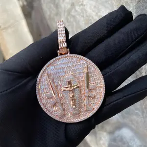Hip-Hop Solid Color Jesus Gun Disc Pendant Necklace, Men'S Copper Inlaid Zircon Hip-Hop Trendy Jewelry