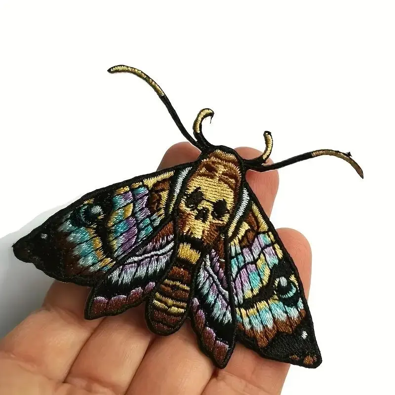 Colorful Moth Embroidered Patch, 1 Count Mixed Color Vibrant Insect Iron-on/sew-on Embellishment, Suitable for Clothing and Textile DIY Crafts, Wing Embroidery, Appliques Embellishments