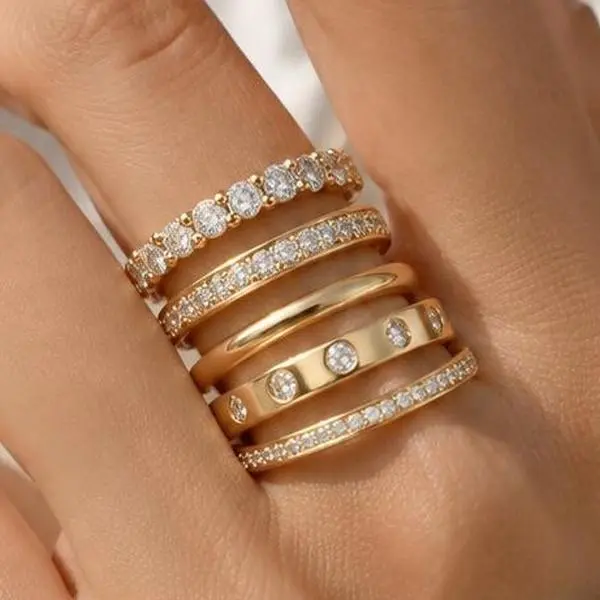 Women's 5PCS Fashion Stackable Rings Set - CZ Diamond Bands, Minimalist Everyday Wear Jewelry, Ideal Gift for Women sohochic