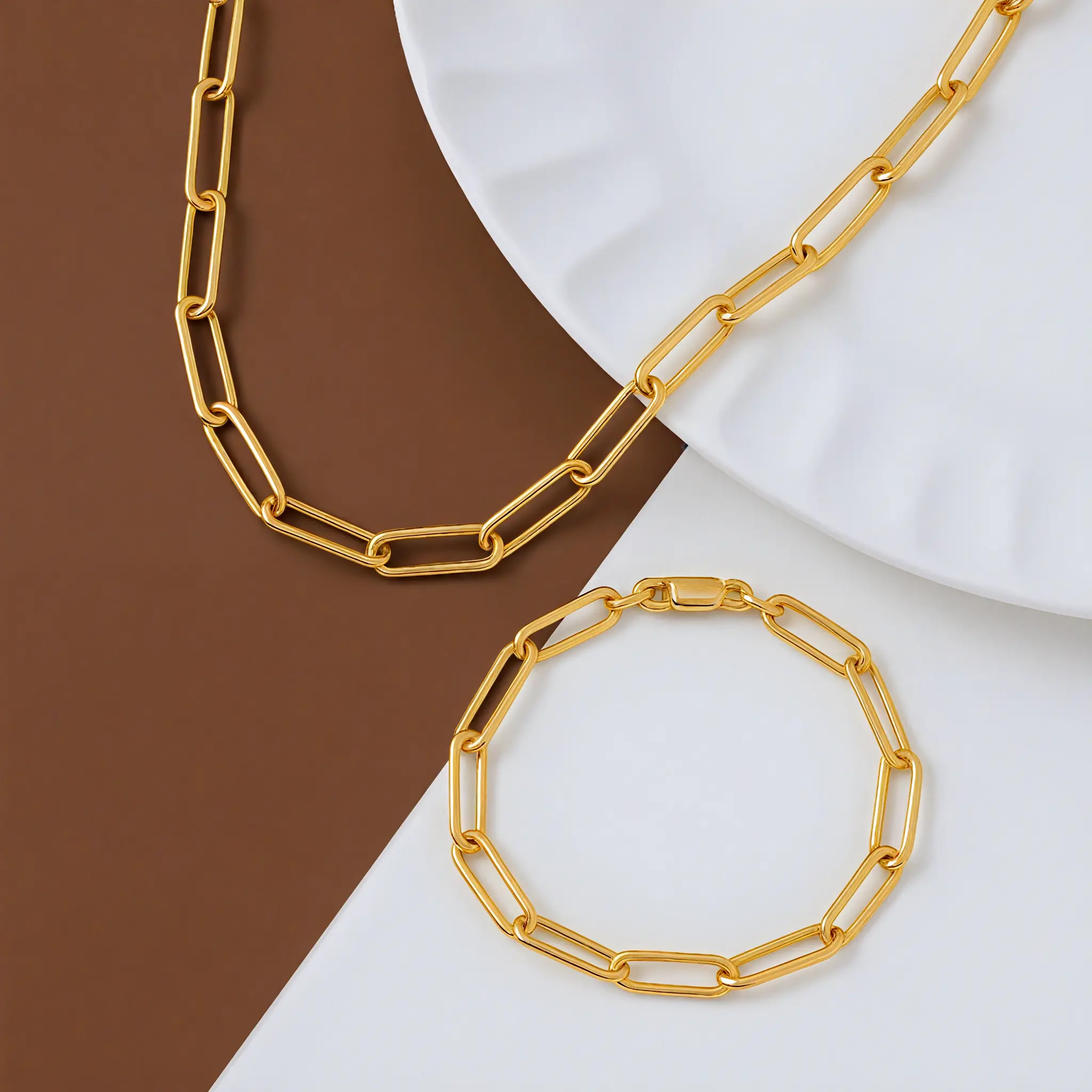 Stylish Link Chain Jewelry Set - Trendy Necklace & Bracelet Combination for Fashion - Forward Women