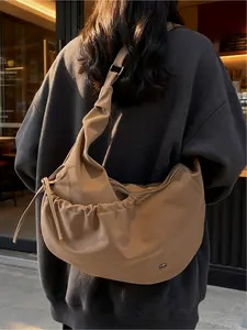 Japanese-style casual nylon fabric stylish commuter shoulder bag, simple and lightweight domed crossbody dumpling bag for women, Daily Commuting Bags, suitable for commuting, shopping, leisure outings, campus life, and everyday accessories.