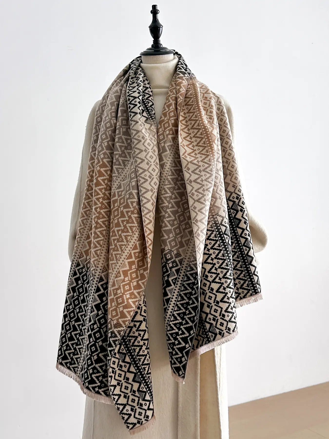 Women's Elegant Autumn Winter Scarf, Faux Fur Geometric Print Shawl, Soft Warm Fashion Accessory for Holiday Travel