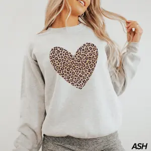 Leopard Heart Valentine Sweatshirt – Cute Animal Print Love Shirt for Women, Festive Valentine’s Day Top