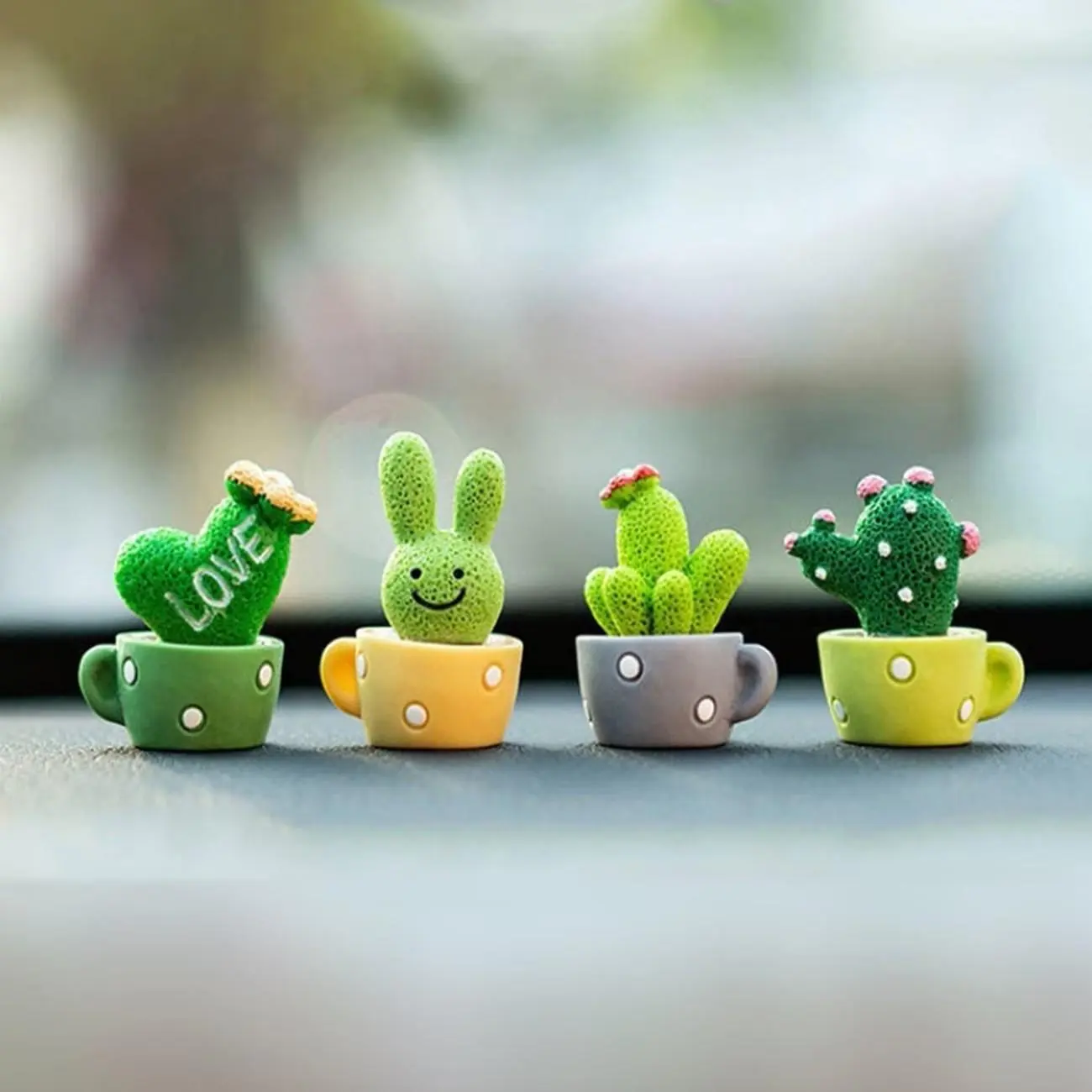 Cute Cactus Resin Decor Set 4PCS, Car Dashboard & Desk Ornament Accessories, Mini Cactus Figurines Car Interior Decor, Aesthetic Home Office Decoration for Room, Desk, Office & Car Styling