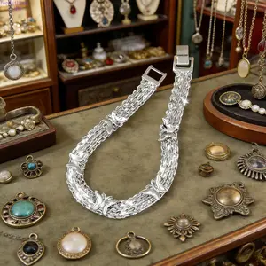 925 Sterling Silver Butterfly Charm Bracelet for Women & Teen Girls Dainty Adjustable Bracelet Trendy Aesthetic Jewelry Perfect Friendship Gift for BFF Bestie Birthday Graduation Daily Wear