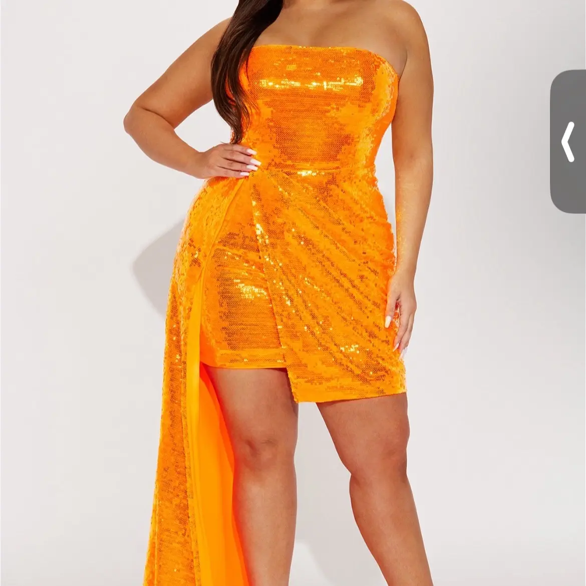The dress from fashion nova it’s brand new dress never use