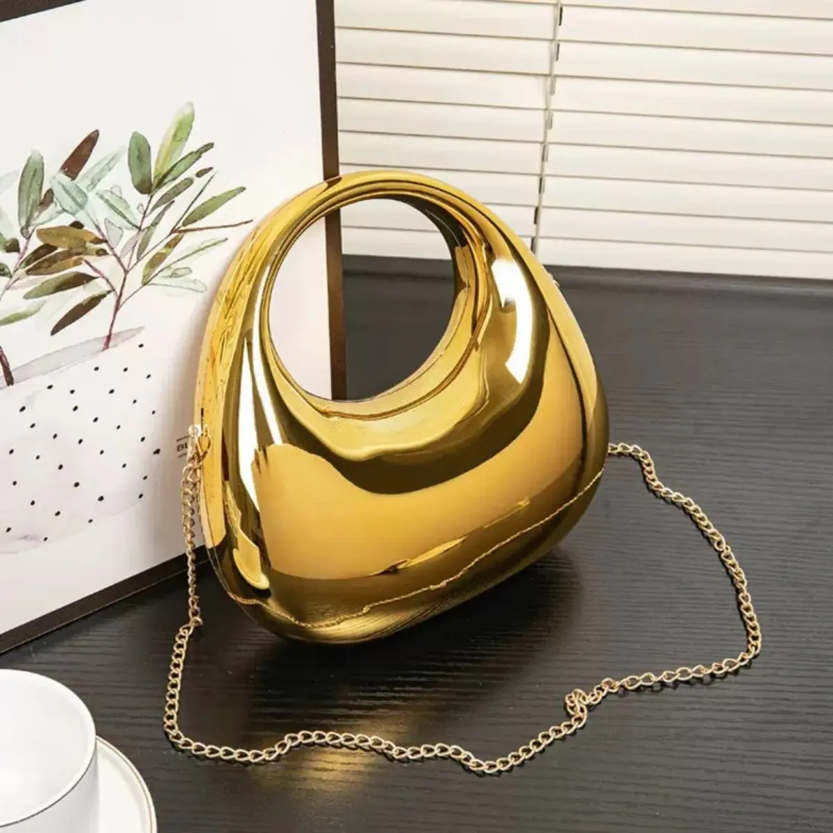 Puff Colorblock Acrylic Handbag for Women, Round Hard Shell Crossbody Purse with Chain Strap and Lock for Evening or Casual Daily Use, Everyday Carry, Evening Use, Round Shape, Lock Fastener, Crossbody Bag, Synthetic, Acrylic Shell, Acrylic Bags