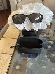 Unisex Sporty Sunglasses with Polarized Lenses