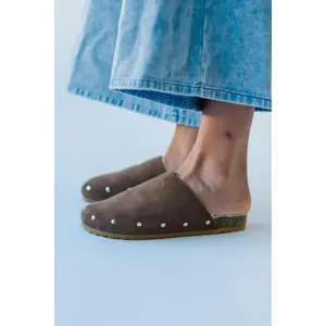 Matisse: Upstate Slide in Tan