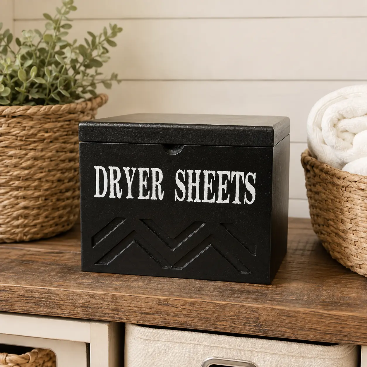 HouseJoy Dryer Sheet Holder-Black Dryer Sheet Container with Lid,Wooden Laundry Room Organization and Storage,Rustic Farmhouse Dryer Sheet Dispenser for Laundry Room Decor,Fabric Softener Containers