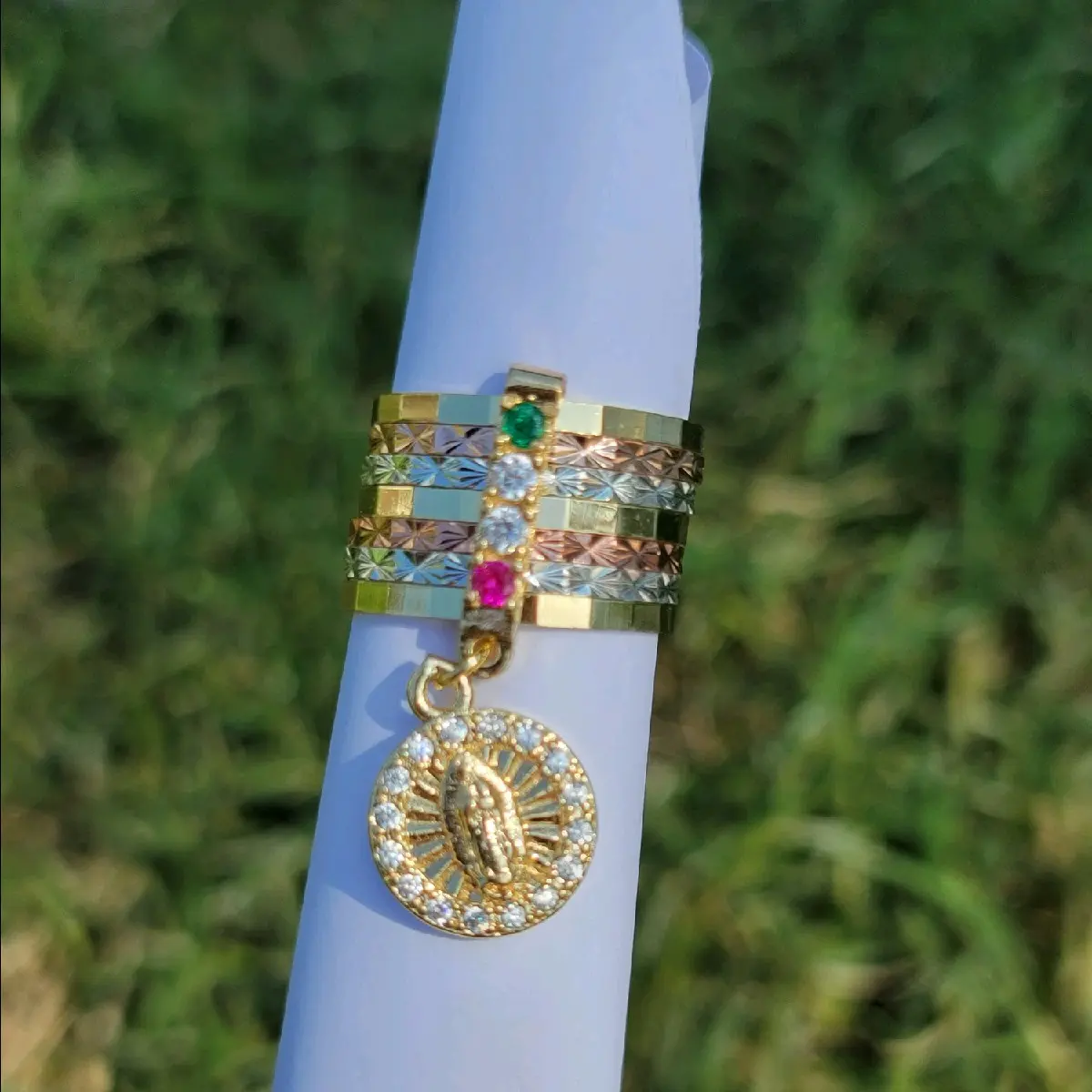 Virgencita round semanario ring