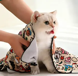 Cat Swaddle Wrap Cat Burrito Wrap High Quality Self-Adherent Cat Grooming Tool Swaddle Wrap 3-in-1 Anti-Bite Anti-Scratch Anti-Escape Burrito for Kittens Nail Clipping