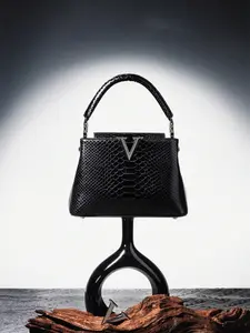 Elegant Snake Pattern Letter V Handbag, Medium Size, Classic Design, Perfect for Parties, Ideal Gift for Women Friends Sisters Moms