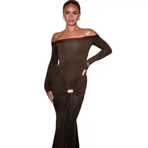 Chiar a Fashion Women's Burgundy Off-Shoulder Long Sleeve Maxi Dress - Draped Bodycon Gown with Metal Accent for Evening Event, Prom, Red Carpet & Formal Occasion Elastic Strapless Satin Prom brooke monk green dress say Chiffon maria bachelor outfit