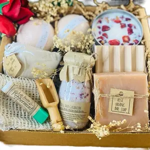 Organic Rose Spa Basket, Handmade Body Care Set, Luxury Spa Gift Set, Valentine’s Gift, Gift For Her skin