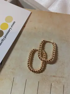 Natalia Huggie Earring