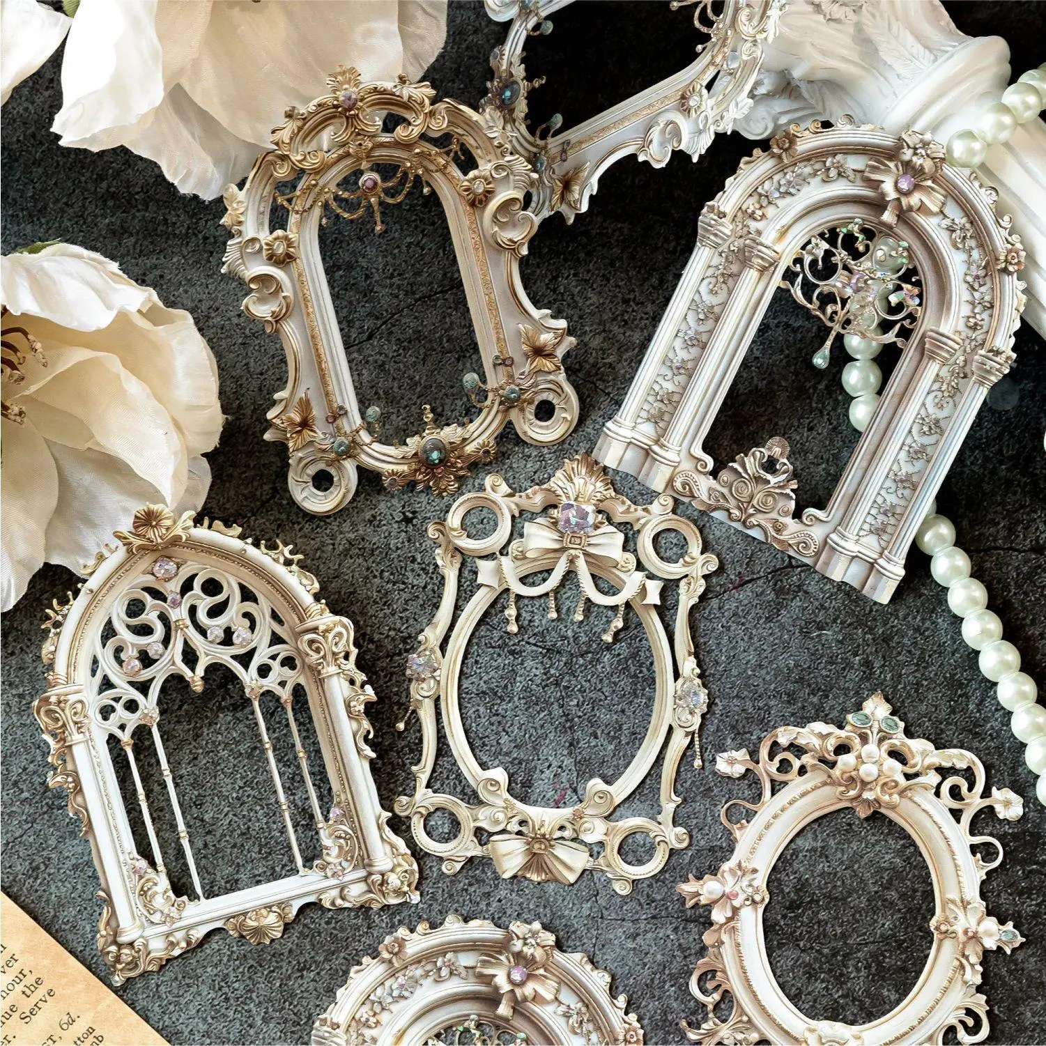 Random Style Hollow Out Relief Vintage Frame Collage Card, DIY Decorative Card Paper, Decorative Card, Office Stationery, Handmade Crafts, Sticker Cards, Diy Card Set, Card Design, Scrapbook Accessories