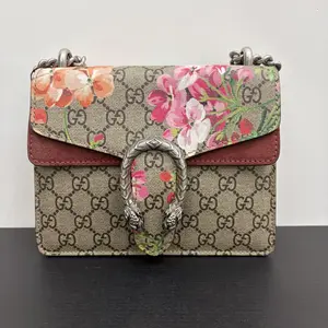 Pre-owned GUCCI GG Supreme Blooms Dionysus Shoulder Bag