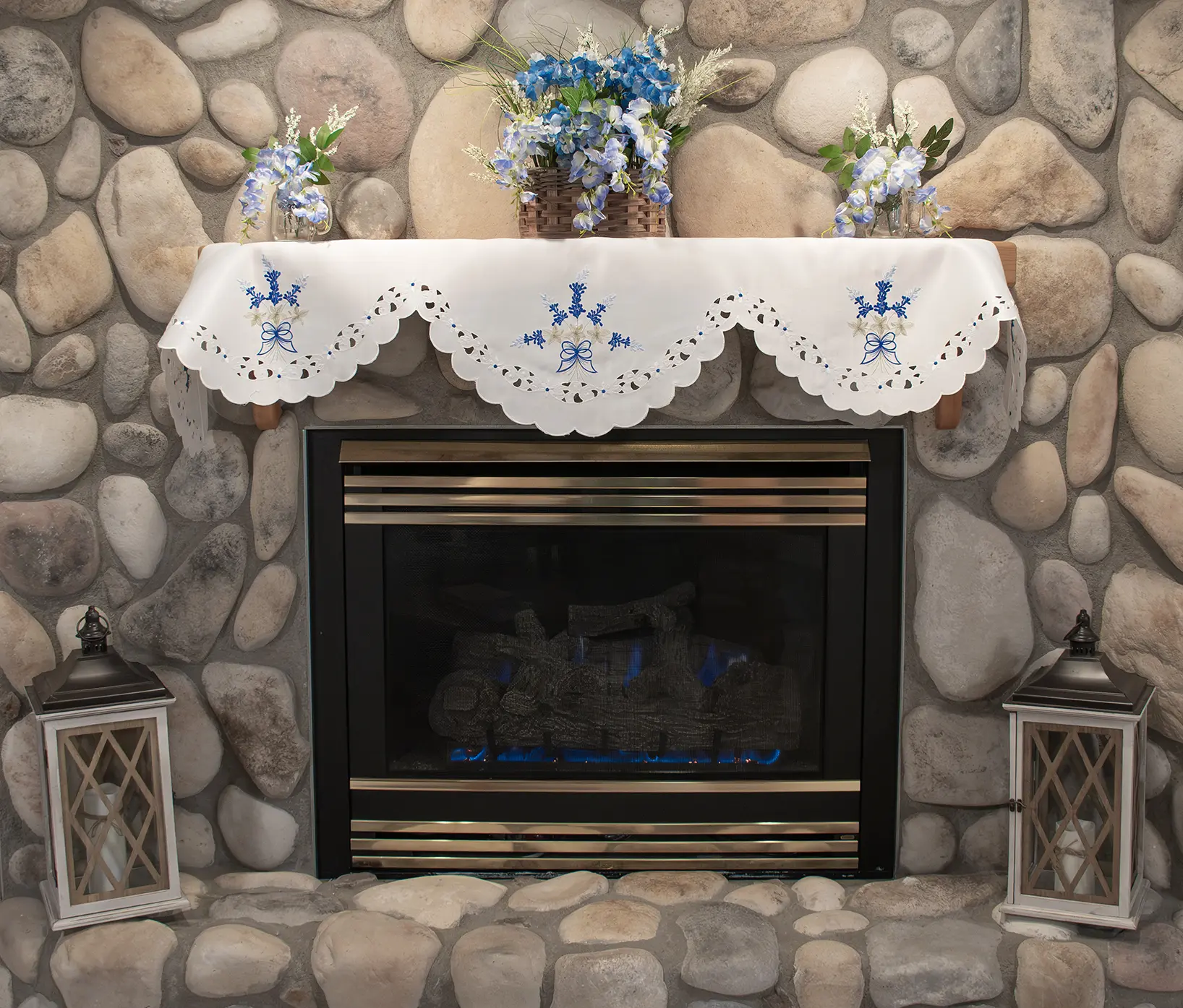 Linens Art And Things - Blue Bonnets Mantel Scarf (19"x90")
