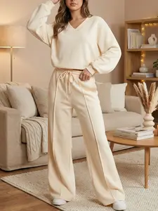 2 Piece Lounge Set Loungewear for Women – Minimalist Cozy Outfit with Long Sleeve Top and Wide Leg Pants, Casual Chic Look for Fall & Winter