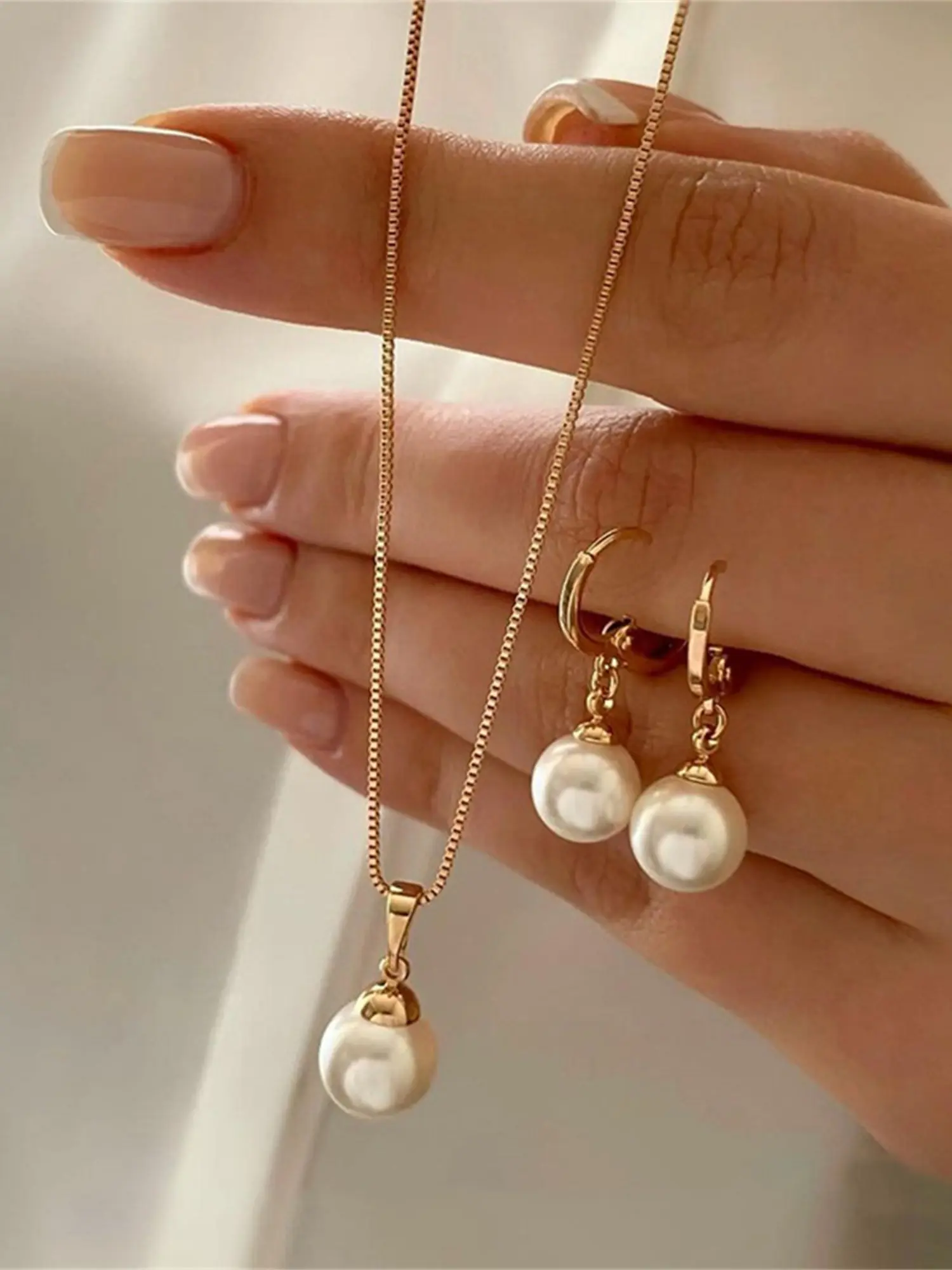 Elegant Faux Pearl Pendant Necklace and Earrings Set, Luxury Alloy Jewelry for Women, Fashion Birthday Gift, Stylish Accessories