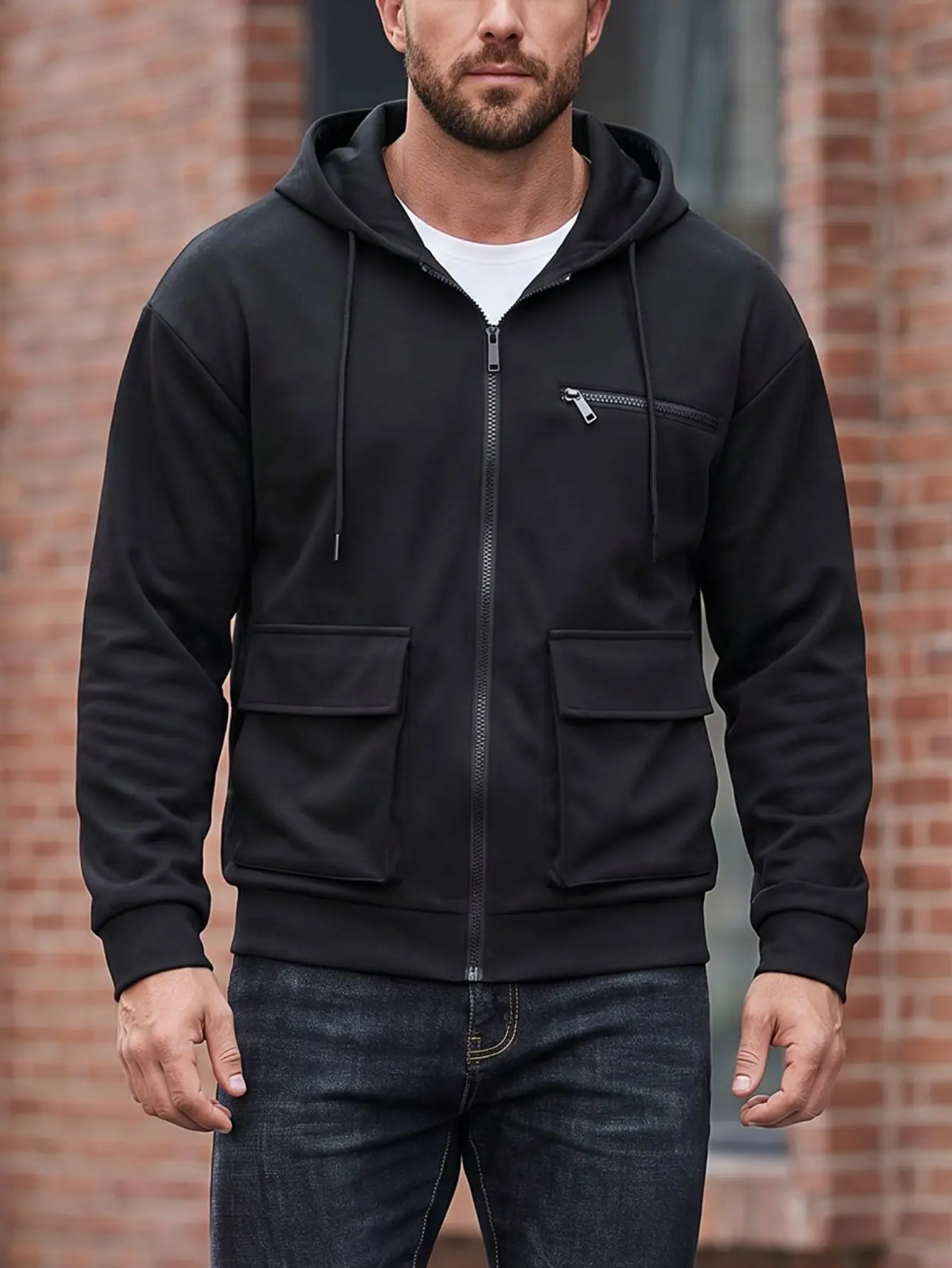Men’s hooded cargo sweatshirt with full zipper and multiple pockets, loose casual functional design, hoodie outerwear for everyday wear