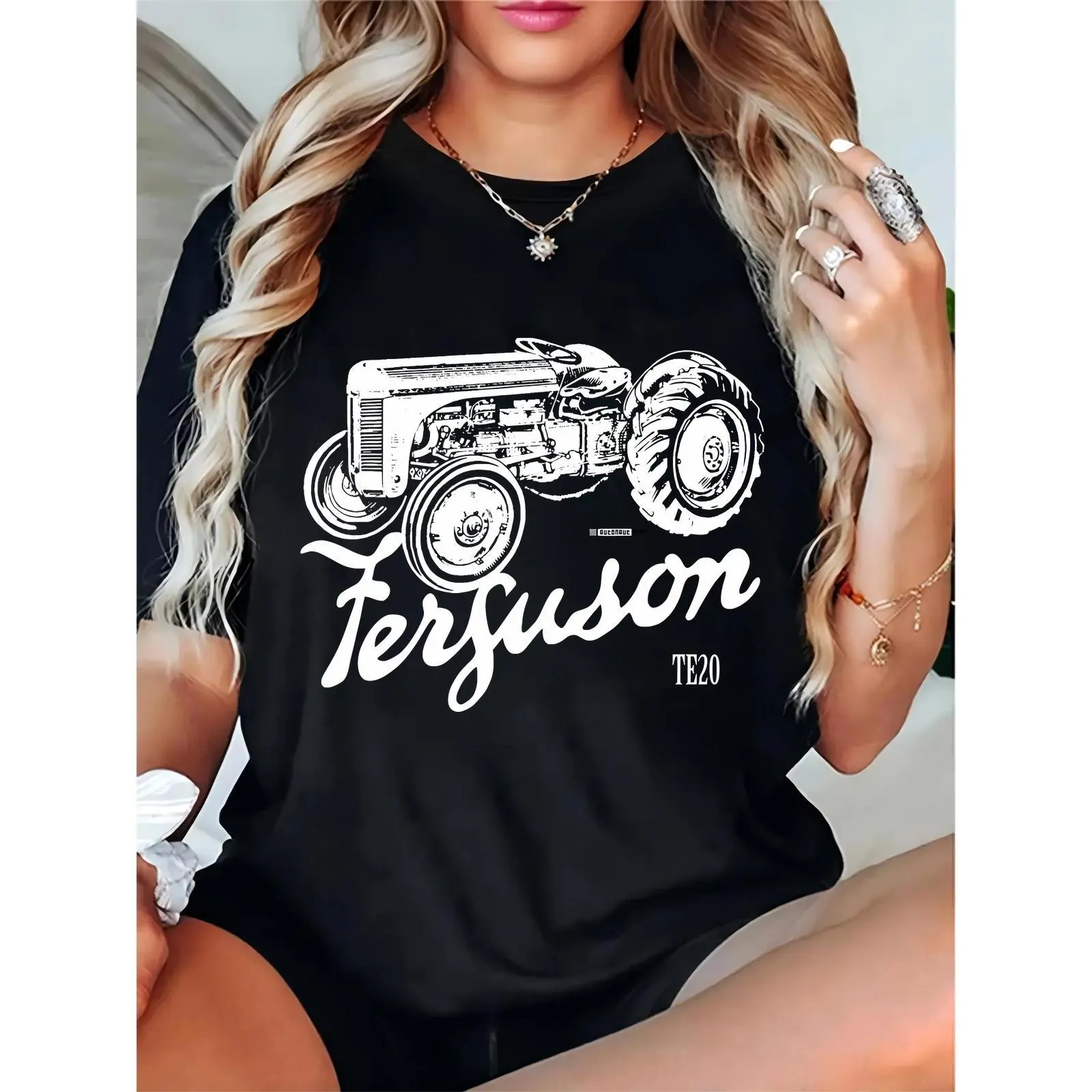 Women’s Black T-Shirt with Ferguson TE20 Tractor Graphic, Casual Farm-Themed Tee for Daily Wear, Outdoor Activities & Countryside Events