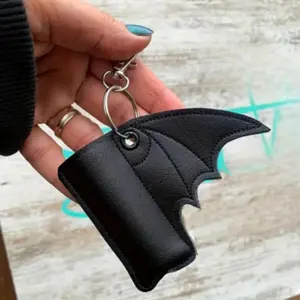 Gothic Bat Lip Balm Holder Keychain, PU Leather Wing Design, Witchy & Punk Style, Valentine’s Day Gift, Halloween Accessories