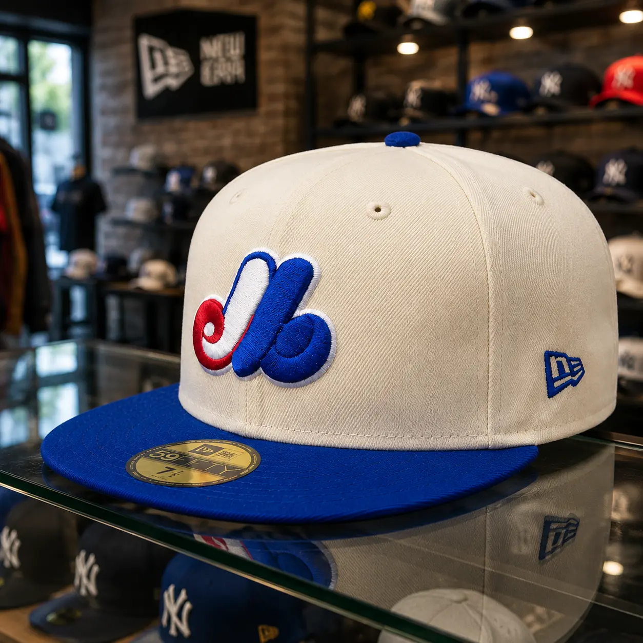 New Era Montreal Expos Cooperstown Collection Chrome 59FIFTY Fitted Cap – White /Royal Blue MLB Baseball Hat